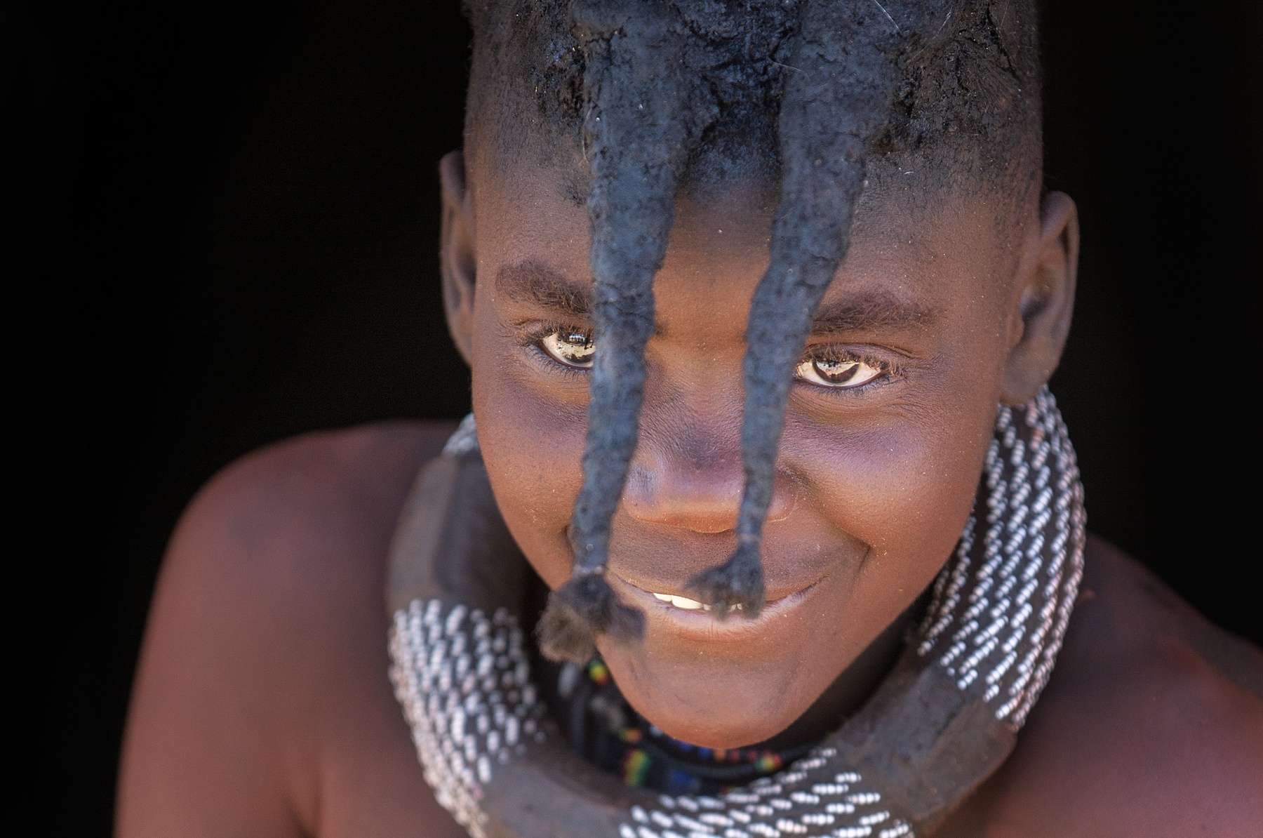 Himba-Girl-Groottburg-2560X1698_32P7445